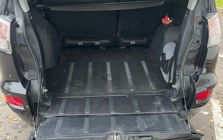 Mitsubishi Outlander III рестайлинг 3, 2010 год, 1 130 000 рублей, 6 фотография