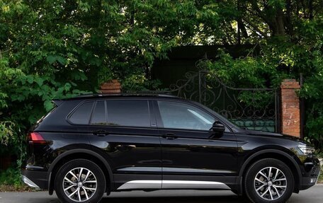 Volkswagen Tiguan II, 2019 год, 2 250 000 рублей, 3 фотография