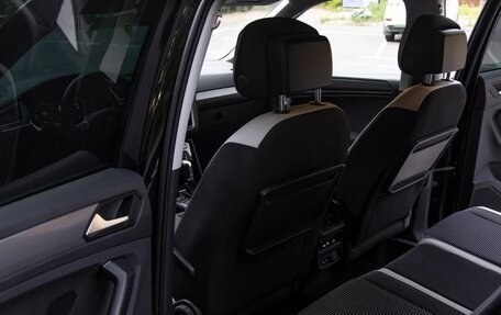 Volkswagen Tiguan II, 2019 год, 2 250 000 рублей, 12 фотография