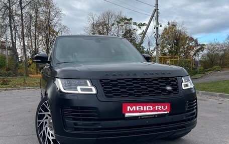 Land Rover Range Rover IV рестайлинг, 2018 год, 8 800 000 рублей, 3 фотография