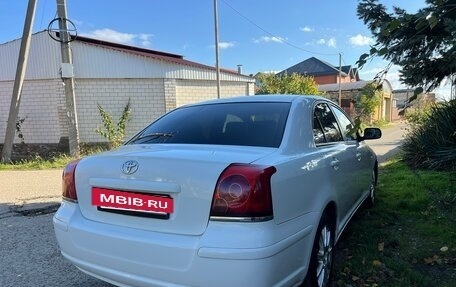 Toyota Avensis III рестайлинг, 2005 год, 545 000 рублей, 3 фотография