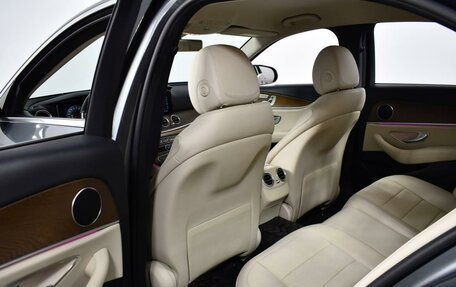 Mercedes-Benz E-Класс, 2018 год, 3 150 000 рублей, 11 фотография