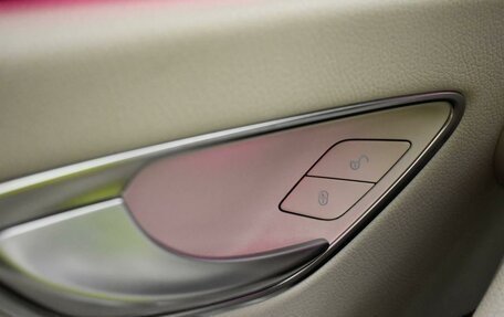 Mercedes-Benz E-Класс, 2018 год, 3 150 000 рублей, 22 фотография