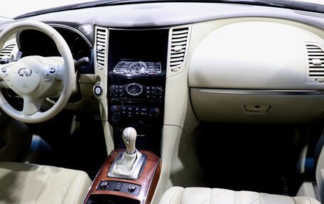 Infiniti FX II, 2011 год, 1 590 000 рублей, 15 фотография