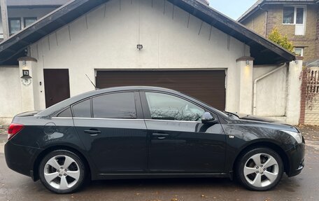 Chevrolet Cruze II, 2010 год, 690 000 рублей, 7 фотография