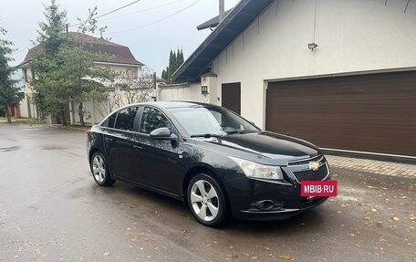 Chevrolet Cruze II, 2010 год, 690 000 рублей, 2 фотография