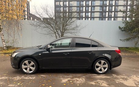 Chevrolet Cruze II, 2010 год, 690 000 рублей, 8 фотография
