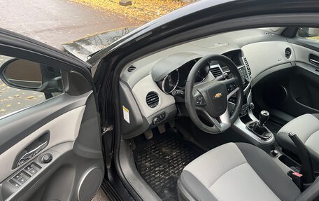 Chevrolet Cruze II, 2010 год, 690 000 рублей, 9 фотография