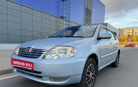 Toyota Corolla, 2004 год, 450 000 рублей, 4 фотография