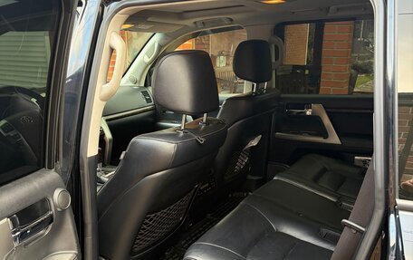 Toyota Land Cruiser 200, 2014 год, 4 890 000 рублей, 6 фотография