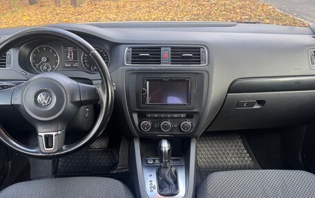 Volkswagen Jetta VI, 2012 год, 1 000 050 рублей, 10 фотография