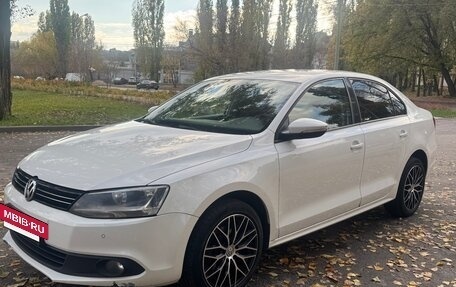 Volkswagen Jetta VI, 2012 год, 1 000 050 рублей, 3 фотография
