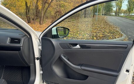 Volkswagen Jetta VI, 2012 год, 1 000 050 рублей, 15 фотография