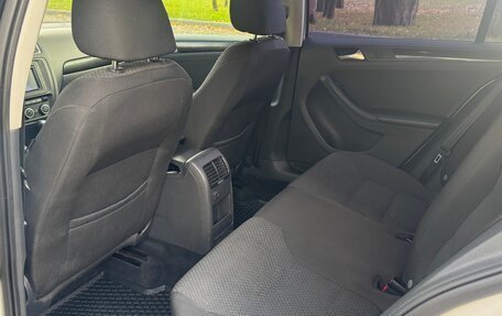 Volkswagen Jetta VI, 2012 год, 1 000 050 рублей, 17 фотография