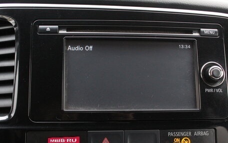 Mitsubishi Outlander III рестайлинг 3, 2014 год, 1 890 000 рублей, 15 фотография