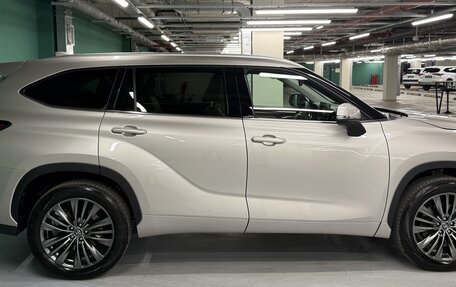 Toyota Highlander, 2025 год, 6 200 000 рублей, 7 фотография