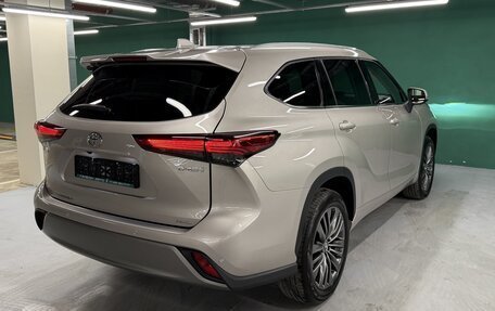 Toyota Highlander, 2025 год, 6 200 000 рублей, 12 фотография