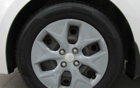 Hyundai Solaris II рестайлинг, 2015 год, 880 000 рублей, 10 фотография