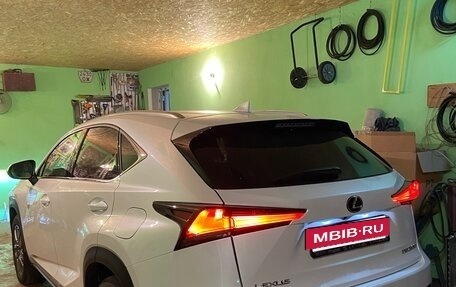 Lexus NX I, 2020 год, 4 600 000 рублей, 3 фотография