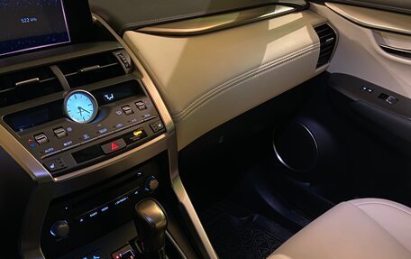 Lexus NX I, 2020 год, 4 600 000 рублей, 9 фотография