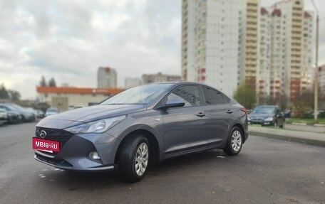 Hyundai Solaris II рестайлинг, 2021 год, 1 530 000 рублей, 3 фотография