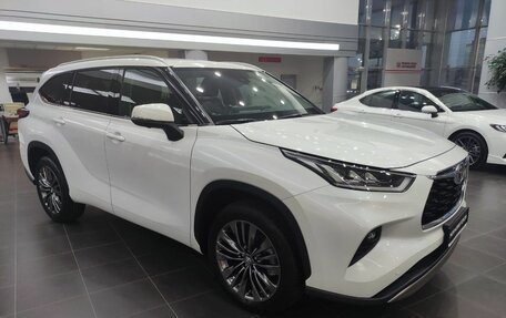 Toyota Highlander, 2025 год, 6 400 000 рублей, 3 фотография