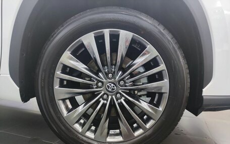 Toyota Highlander, 2025 год, 6 400 000 рублей, 12 фотография