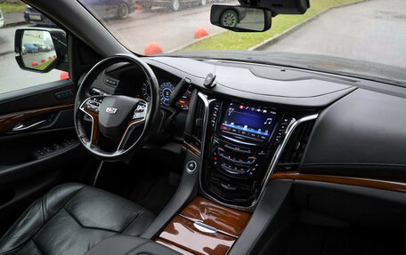 Cadillac Escalade IV, 2018 год, 4 650 000 рублей, 9 фотография