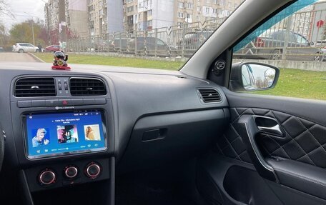 Volkswagen Polo VI (EU Market), 2010 год, 559 000 рублей, 11 фотография