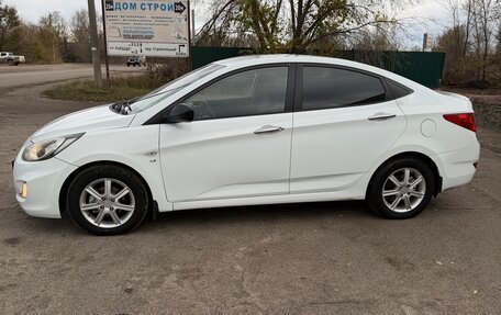 Hyundai Solaris II рестайлинг, 2014 год, 1 050 000 рублей, 3 фотография