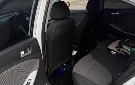 Hyundai Solaris II рестайлинг, 2014 год, 1 050 000 рублей, 11 фотография