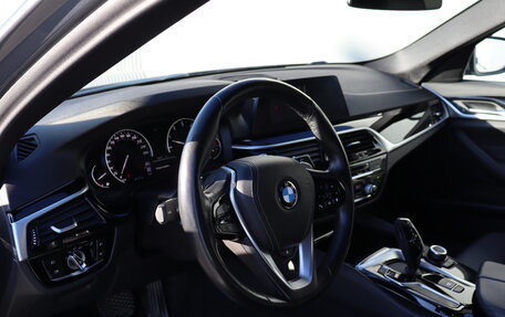 BMW 5 серия, 2020 год, 3 290 000 рублей, 10 фотография