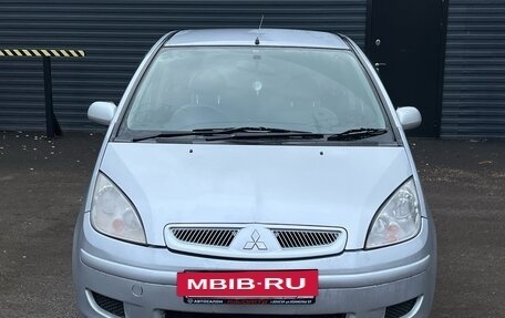 Mitsubishi Colt VI рестайлинг, 2003 год, 350 000 рублей, 2 фотография