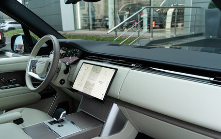 Land Rover Range Rover IV рестайлинг, 2024 год, 25 995 000 рублей, 11 фотография