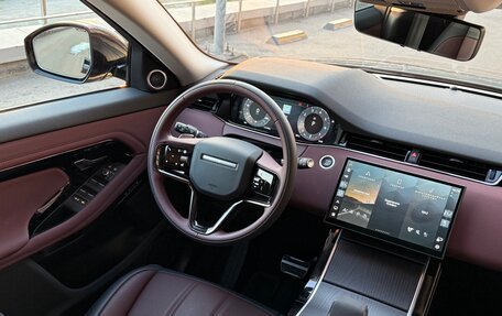 Land Rover Range Rover Evoque II, 2025 год, 7 350 000 рублей, 15 фотография