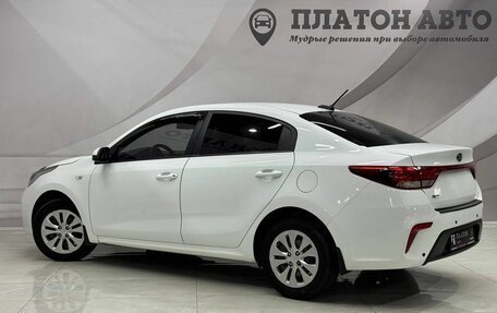 KIA Rio IV, 2017 год, 1 099 000 рублей, 8 фотография