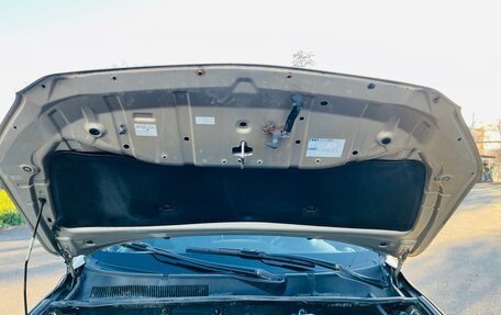 Toyota RAV4, 2005 год, 915 000 рублей, 14 фотография