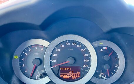 Toyota RAV4, 2005 год, 915 000 рублей, 28 фотография