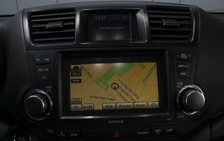 Toyota Highlander III, 2013 год, 1 990 000 рублей, 19 фотография