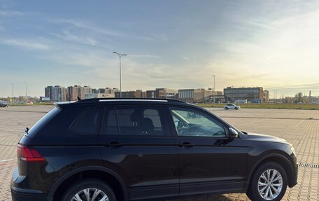 Volkswagen Tiguan II, 2017 год, 1 972 000 рублей, 6 фотография