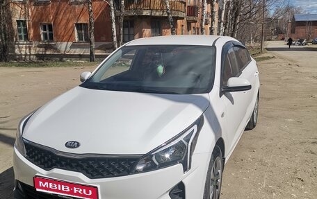 KIA Rio IV, 2021 год, 1 700 000 рублей, 1 фотография