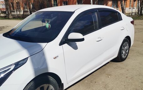 KIA Rio IV, 2021 год, 1 700 000 рублей, 10 фотография