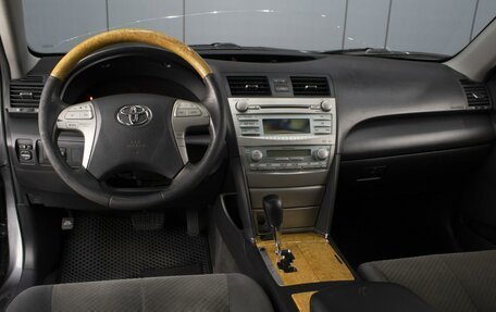 Toyota Camry, 2007 год, 930 000 рублей, 6 фотография