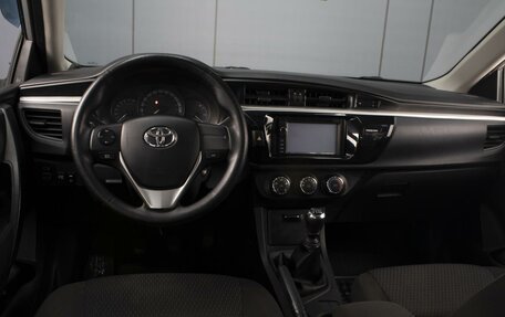 Toyota Corolla, 2015 год, 1 100 000 рублей, 6 фотография