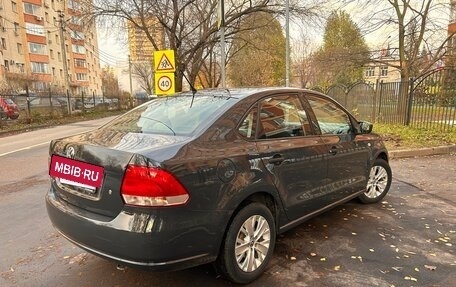 Volkswagen Polo VI (EU Market), 2013 год, 690 000 рублей, 2 фотография