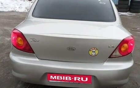 KIA Rio II, 2001 год, 129 000 рублей, 2 фотография