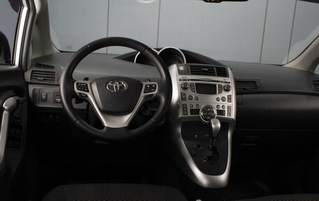 Toyota Verso I, 2010 год, 1 155 000 рублей, 6 фотография