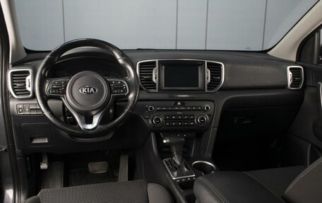 KIA Sportage IV рестайлинг, 2017 год, 1 840 000 рублей, 6 фотография