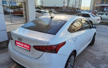 Hyundai Solaris II рестайлинг, 2019 год, 1 350 000 рублей, 5 фотография