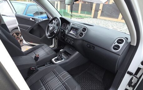 Volkswagen Tiguan I, 2015 год, 1 350 000 рублей, 2 фотография